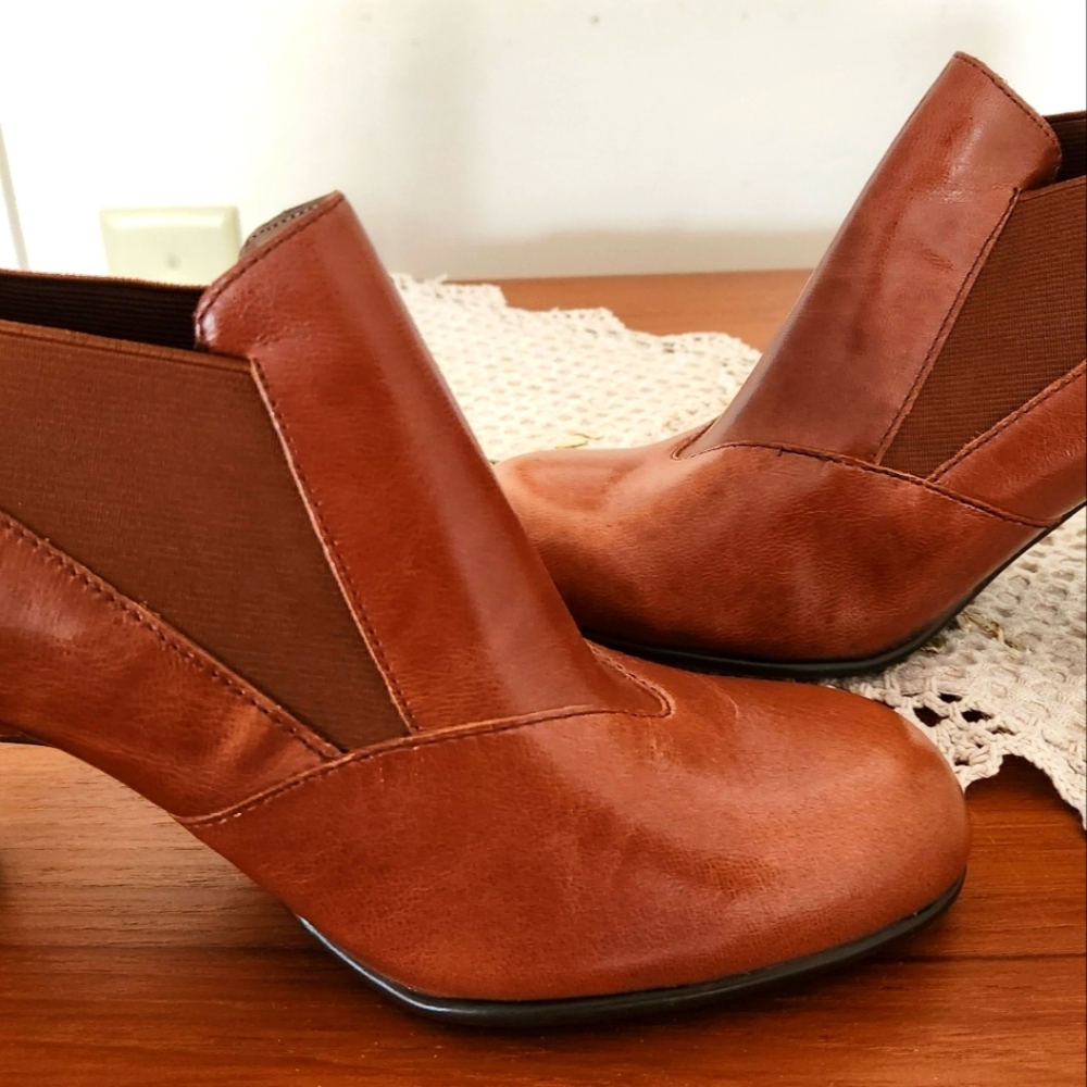 Elegant Brown Ankle Booties